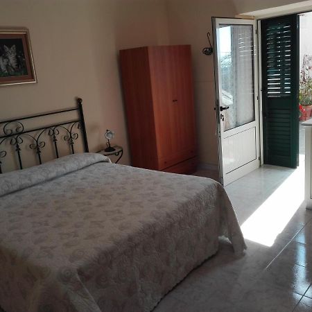 Casa Lorella Bed and Breakfast Massa Lubrense Exterior foto